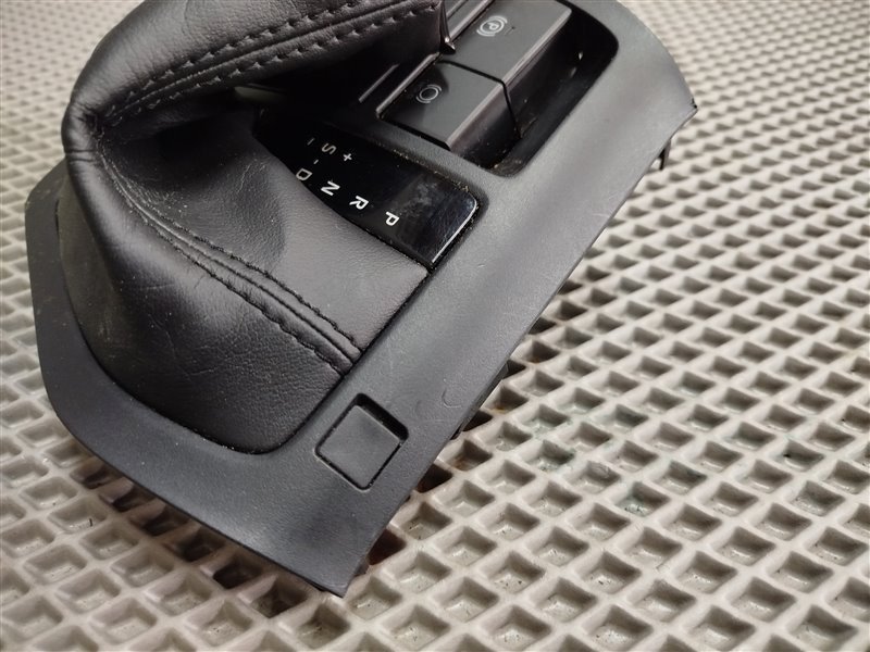 Накладка консоли, 9375 рублей, Санкт-Петербург