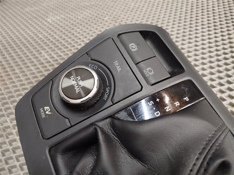 Накладка консоли, 9375 рублей, Санкт-Петербург