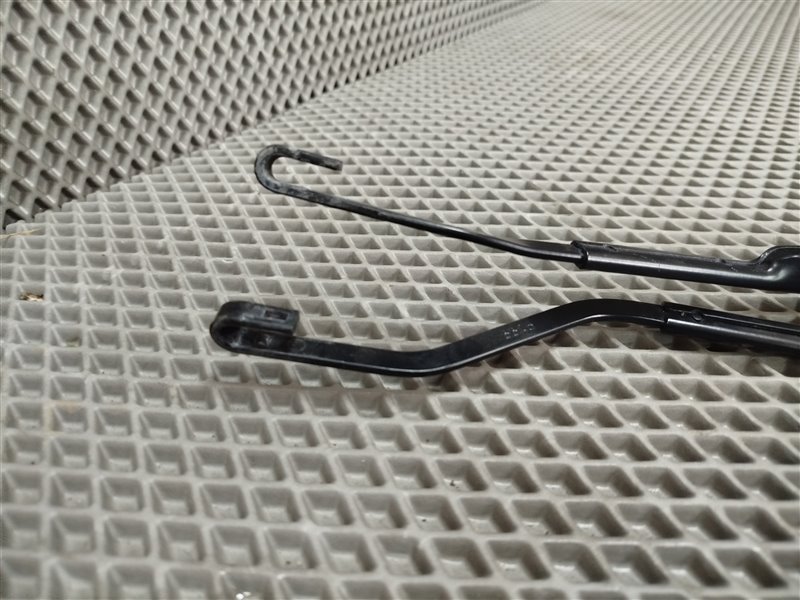 поводок стеклоочистителя, 2825 рублей, Санкт-Петербург