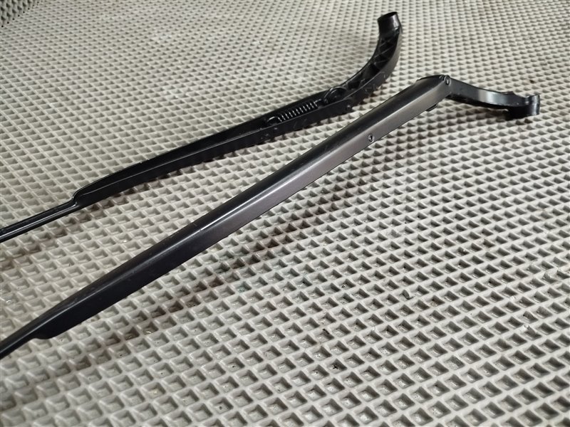 поводок стеклоочистителя, 2825 рублей, Санкт-Петербург