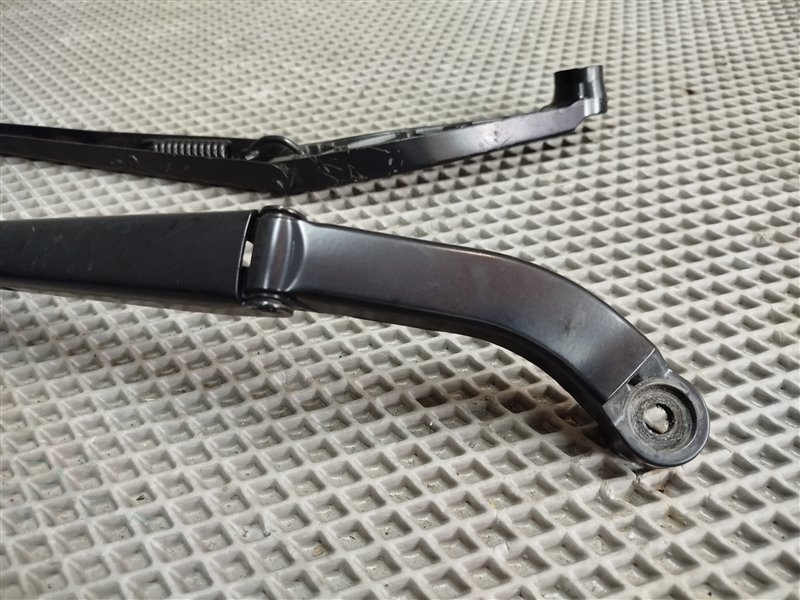 поводок стеклоочистителя, 2825 рублей, Санкт-Петербург