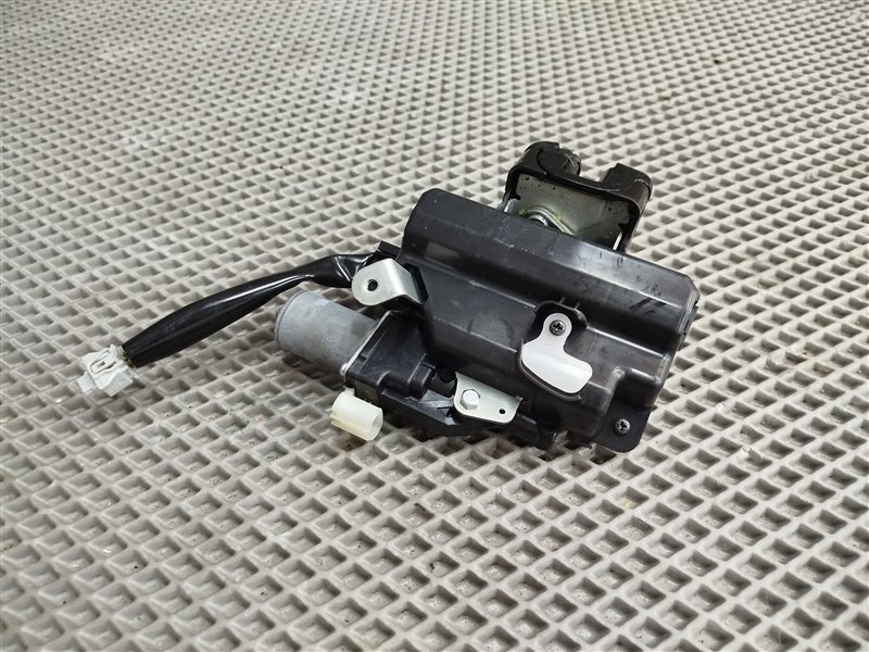 замок багажника, 5600 рублей, Санкт-Петербург