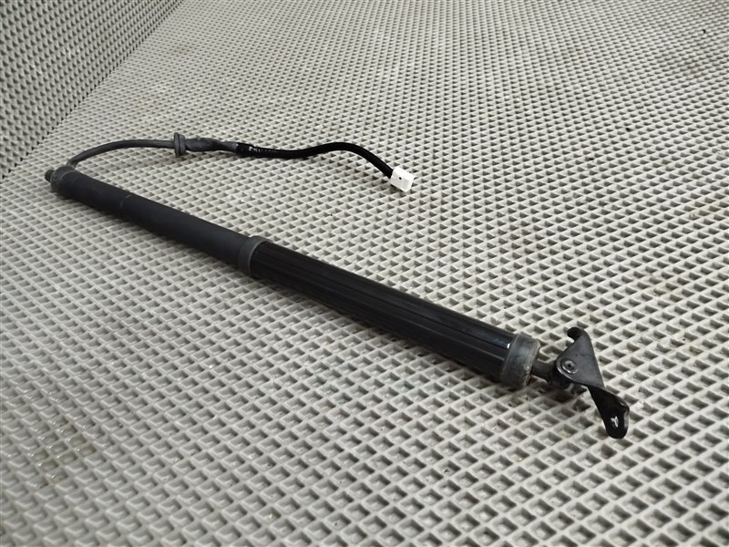 амортизатор багажника, 6570 рублей, Санкт-Петербург