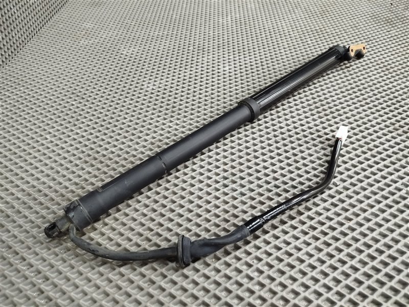 амортизатор багажника, 6570 рублей, Санкт-Петербург