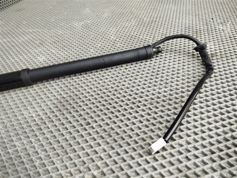 амортизатор багажника, 6570 рублей, Санкт-Петербург