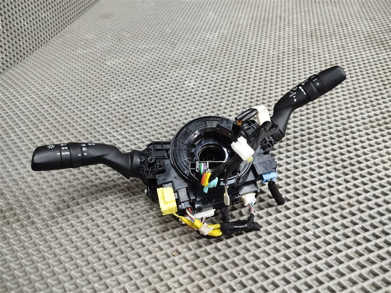 подрулевой переключатель, 14055 рублей, Санкт-Петербург