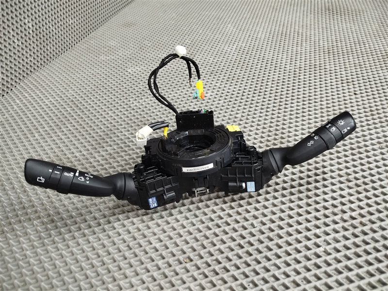 подрулевой переключатель, 14055 рублей, Санкт-Петербург