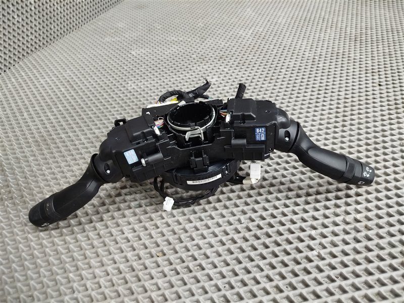 подрулевой переключатель, 14055 рублей, Санкт-Петербург