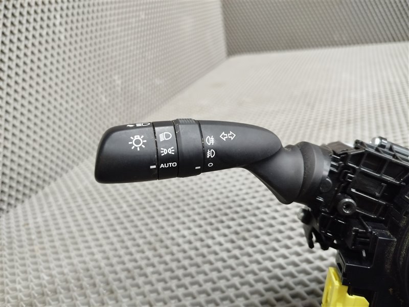 подрулевой переключатель, 14055 рублей, Санкт-Петербург