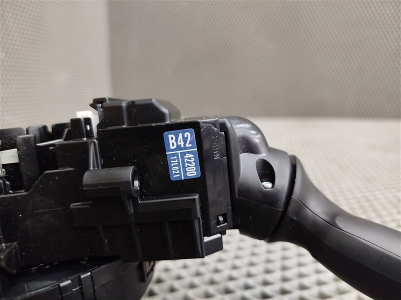 подрулевой переключатель, 14055 рублей, Санкт-Петербург