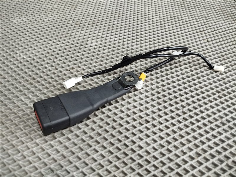 замок ремня безопасности, 2825 рублей, Санкт-Петербург