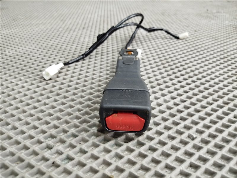 замок ремня безопасности, 2825 рублей, Санкт-Петербург