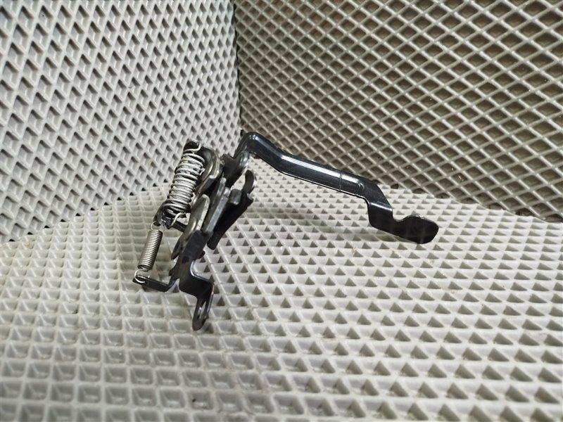 замок капота, 2825 рублей, Санкт-Петербург