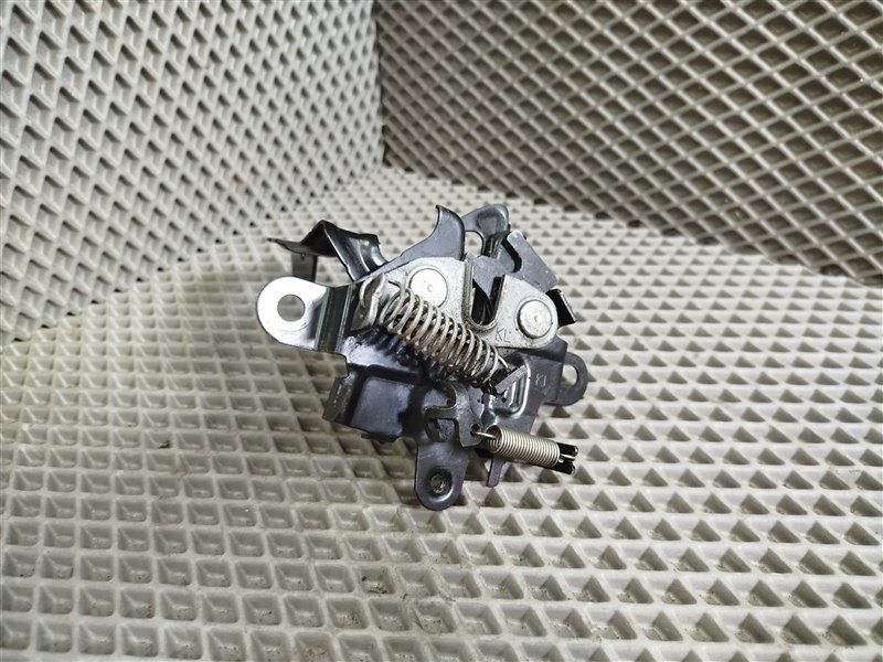 замок капота, 2825 рублей, Санкт-Петербург