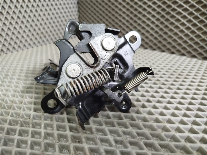 замок капота, 2825 рублей, Санкт-Петербург