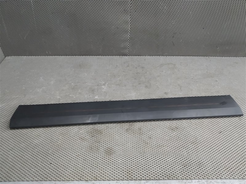 Молдинг, 2000 рублей, Санкт-Петербург