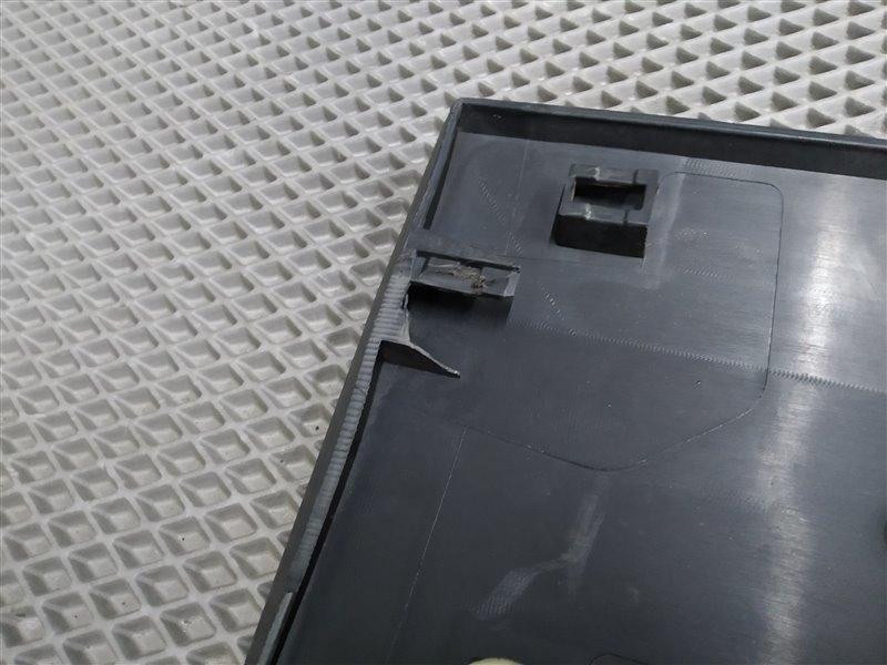 Молдинг, 2000 рублей, Санкт-Петербург