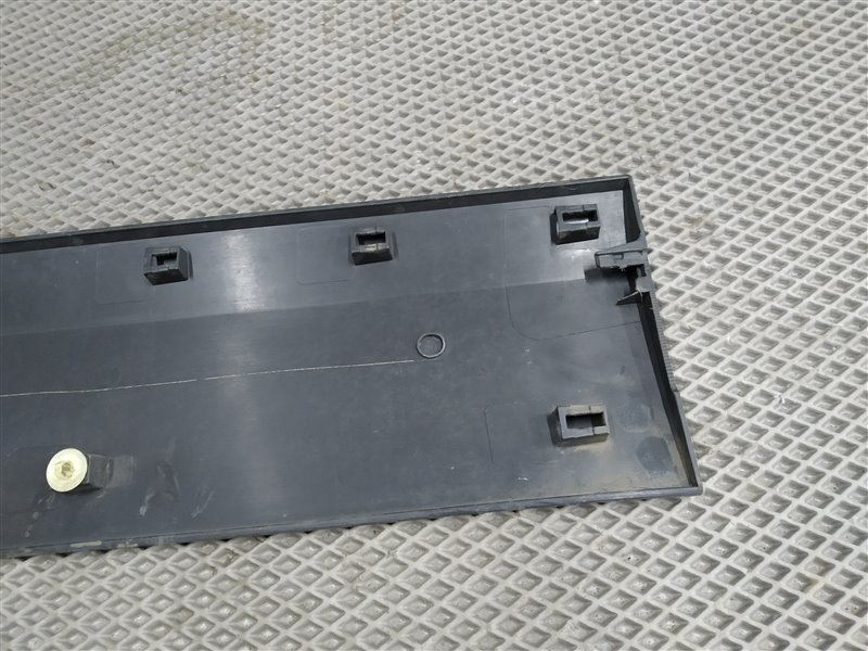 Молдинг, 2000 рублей, Санкт-Петербург