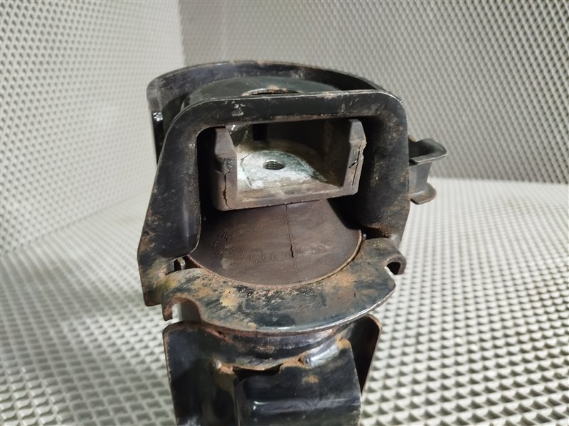 подушка двигателя, 8440 рублей, Санкт-Петербург