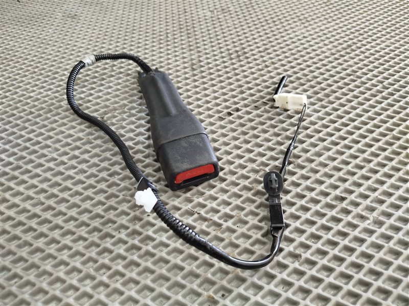 замок ремня безопасности, 2825 рублей, Санкт-Петербург