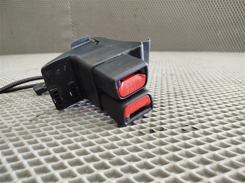 замок ремня безопасности, 2355 рублей, Санкт-Петербург