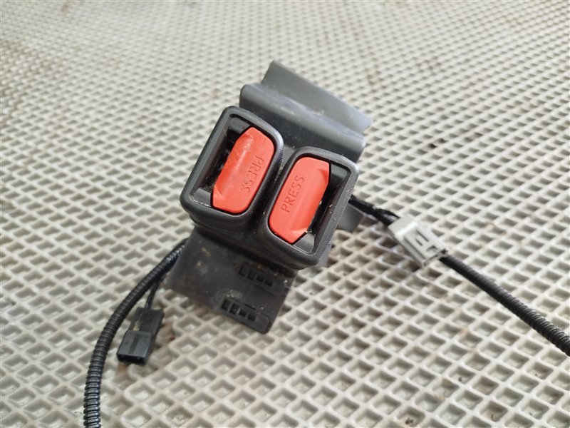 замок ремня безопасности, 2355 рублей, Санкт-Петербург