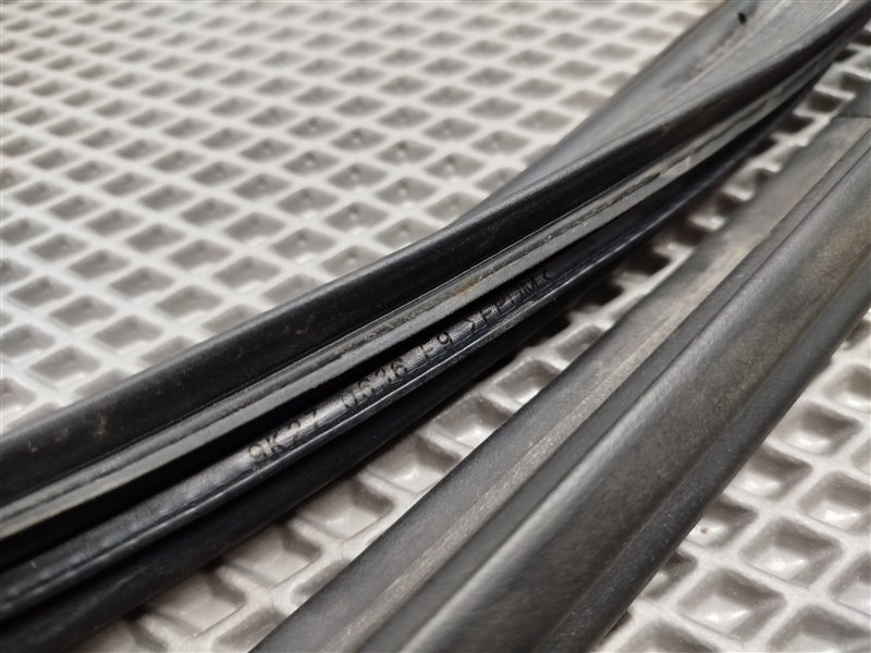 уплотнитель багажника, 3290 рублей, Санкт-Петербург