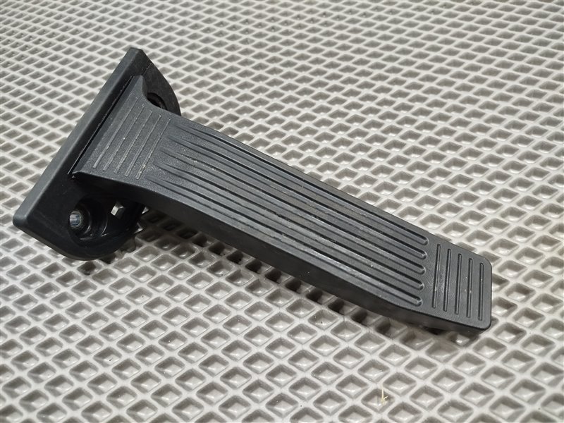 накладка на педаль, 1420 рублей, Санкт-Петербург