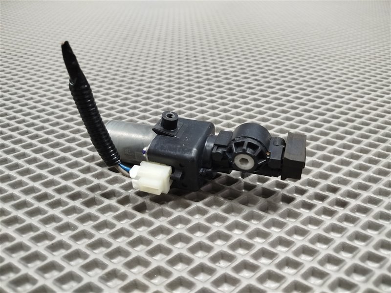 моторчик сиденья, 2825 рублей, Санкт-Петербург