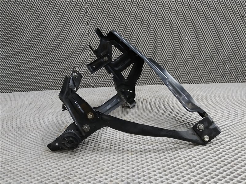 кронштейн фары, 7570 рублей, Санкт-Петербург