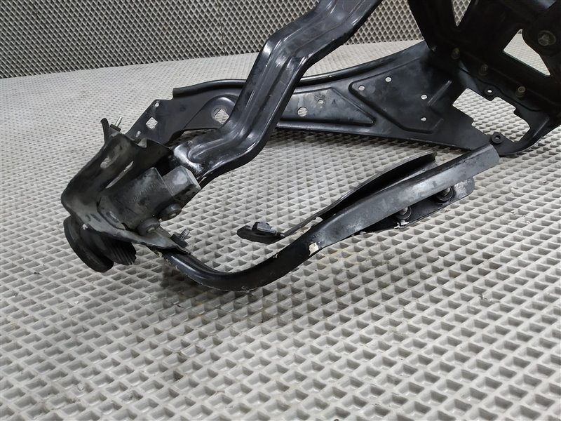 кронштейн фары, 7570 рублей, Санкт-Петербург