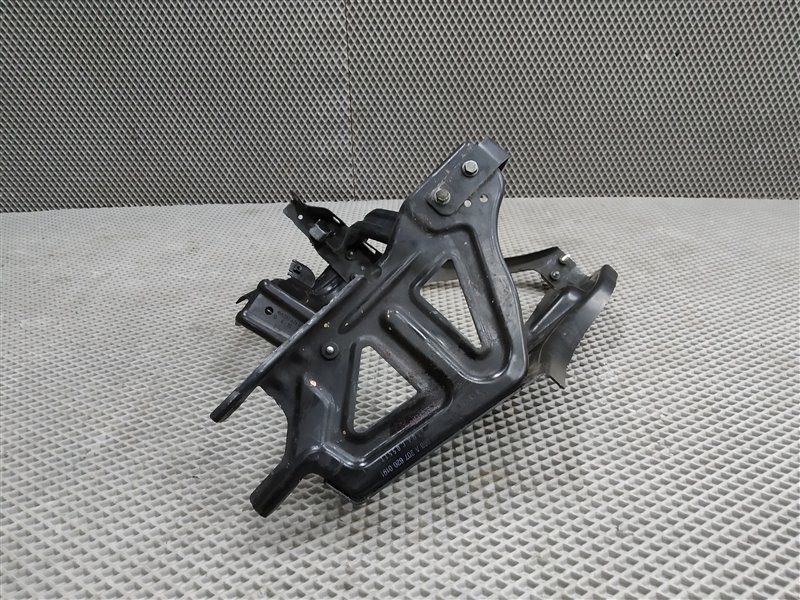 кронштейн фары, 7570 рублей, Санкт-Петербург