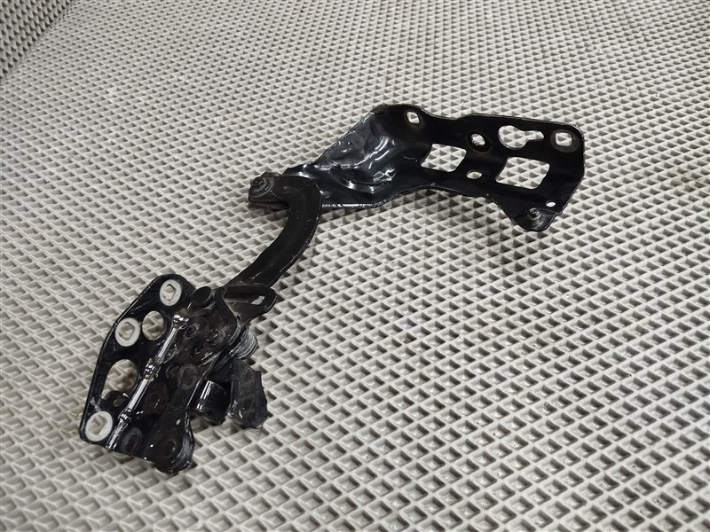 петля капота, 4245 рублей, Санкт-Петербург