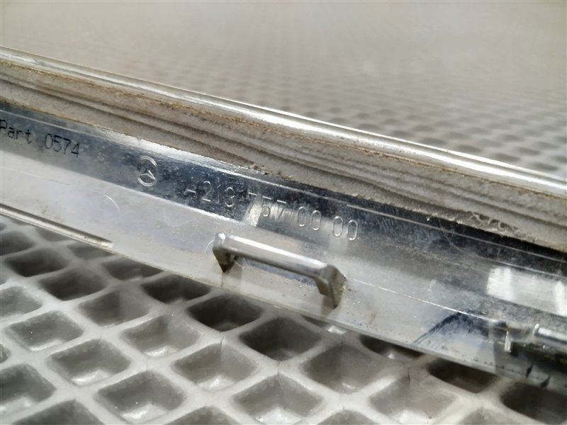 Накладка крышки багажника, 1895 рублей, Санкт-Петербург