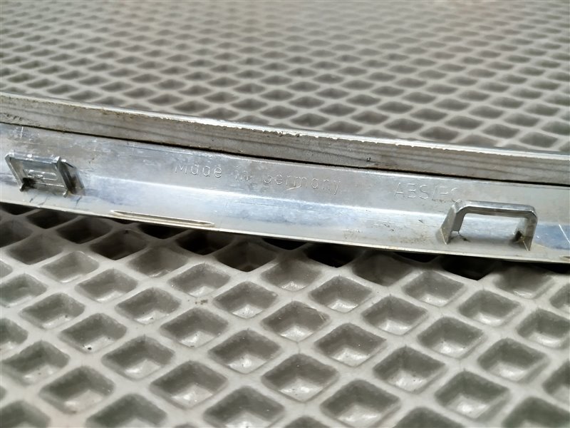 Накладка крышки багажника, 1895 рублей, Санкт-Петербург