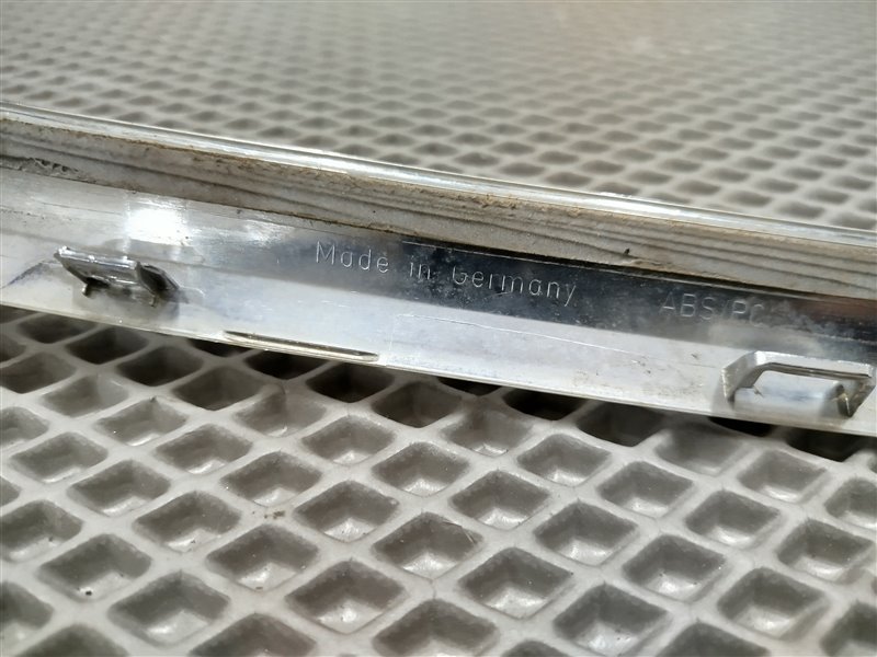 Накладка крышки багажника, 1895 рублей, Санкт-Петербург