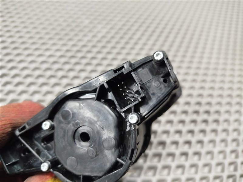 переключатель света, 1895 рублей, Санкт-Петербург