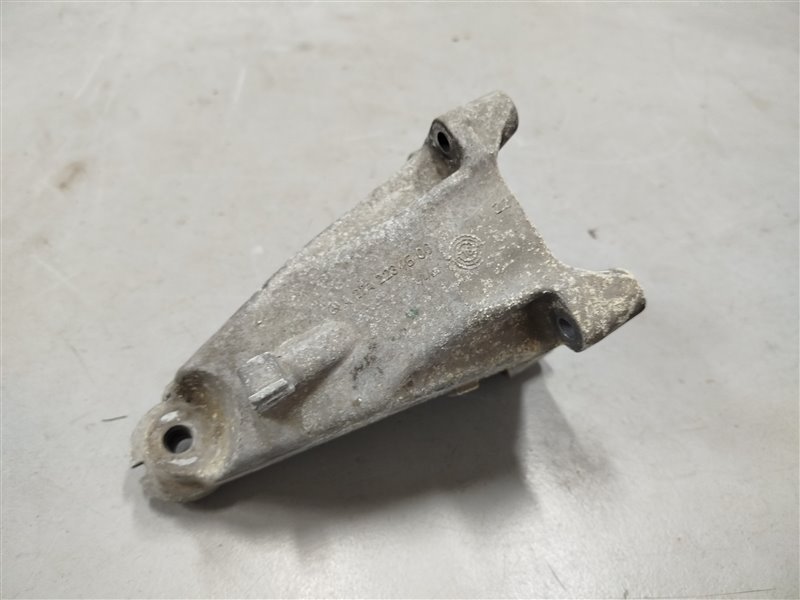 кронштейн двигателя, 2365 рублей, Санкт-Петербург