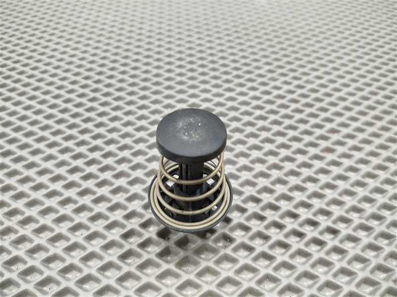 пружина капота, 1420 рублей, Санкт-Петербург