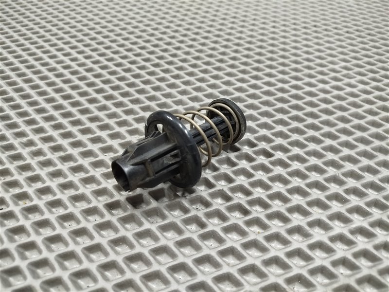 пружина капота, 1425 рублей, Санкт-Петербург