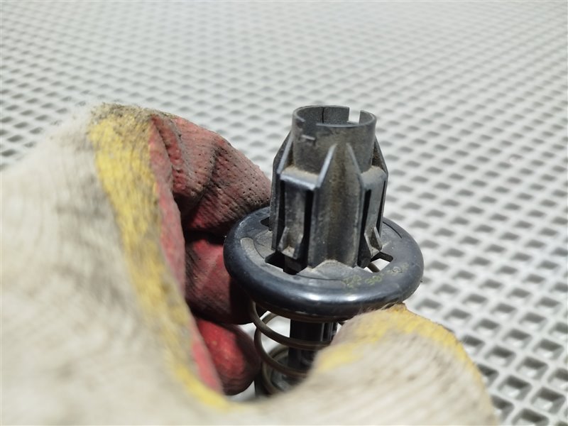 пружина капота, 1425 рублей, Санкт-Петербург