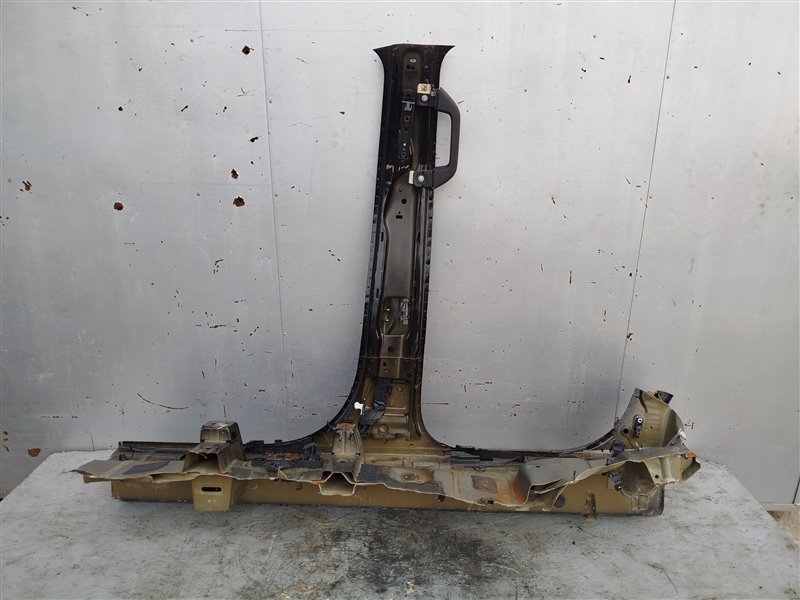 стойка кузова, 70470 рублей, Санкт-Петербург