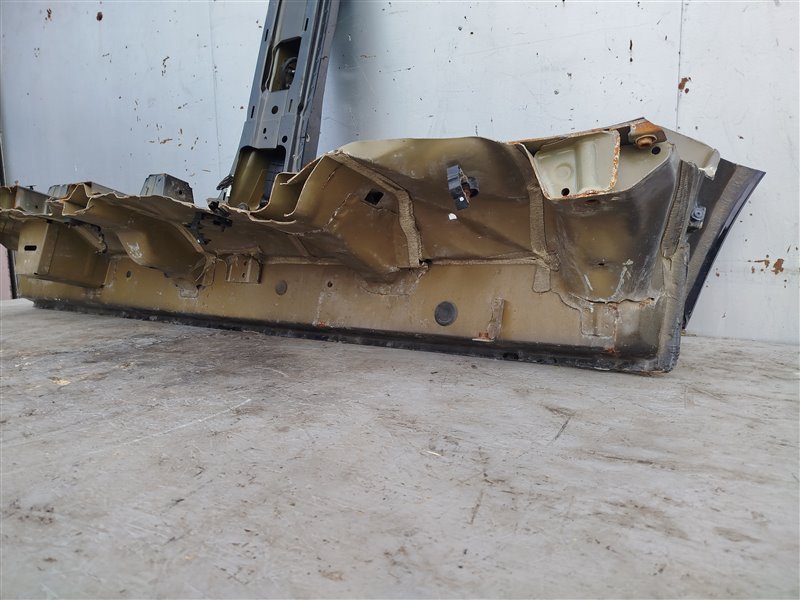 стойка кузова, 70470 рублей, Санкт-Петербург