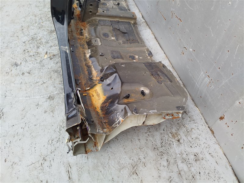 стойка кузова, 61010 рублей, Санкт-Петербург