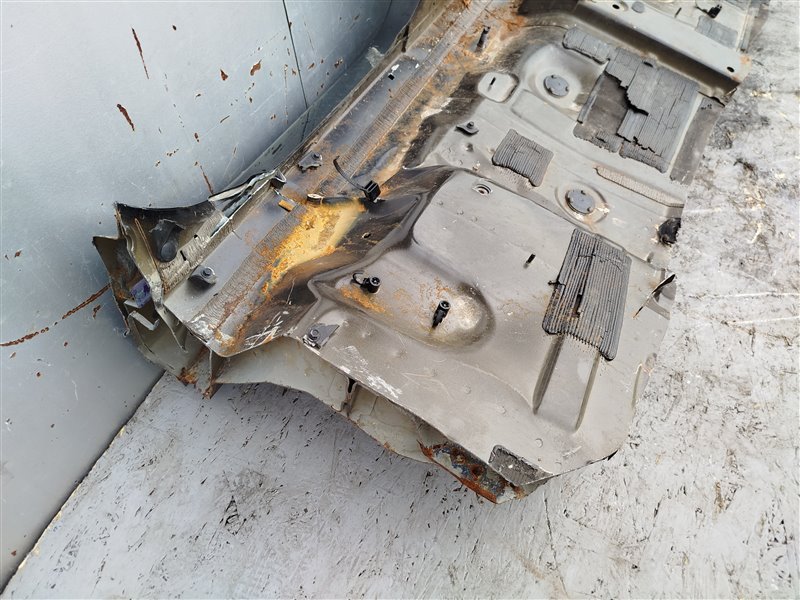 стойка кузова, 61010 рублей, Санкт-Петербург