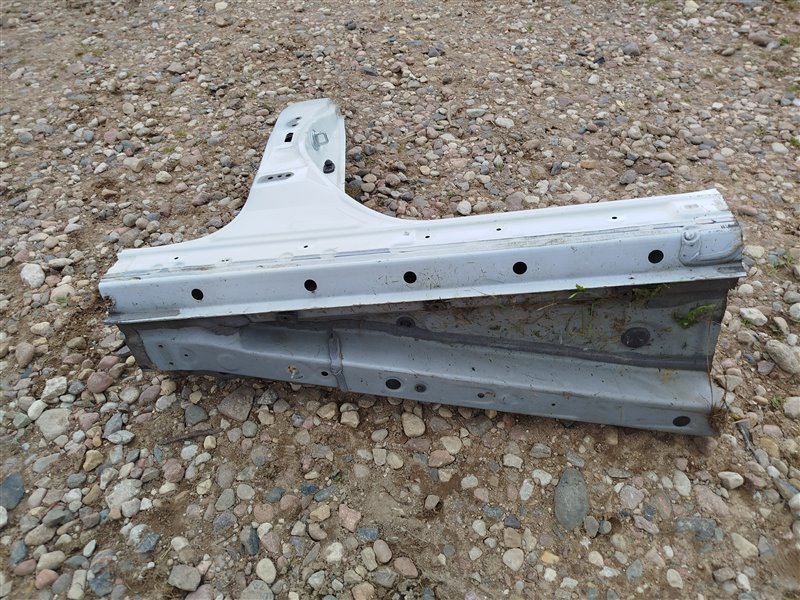 стойка кузова, 33015 рублей, Санкт-Петербург