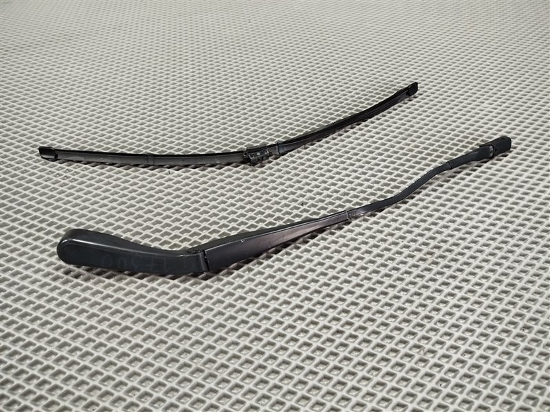 поводок стеклоочистителя, 3600 рублей, Санкт-Петербург