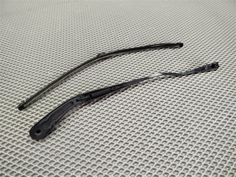 поводок стеклоочистителя, 3600 рублей, Санкт-Петербург