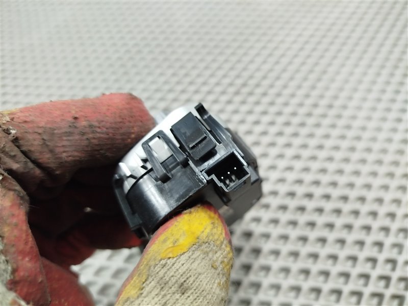 кнопки управления сиденьем, 3900 рублей, Санкт-Петербург