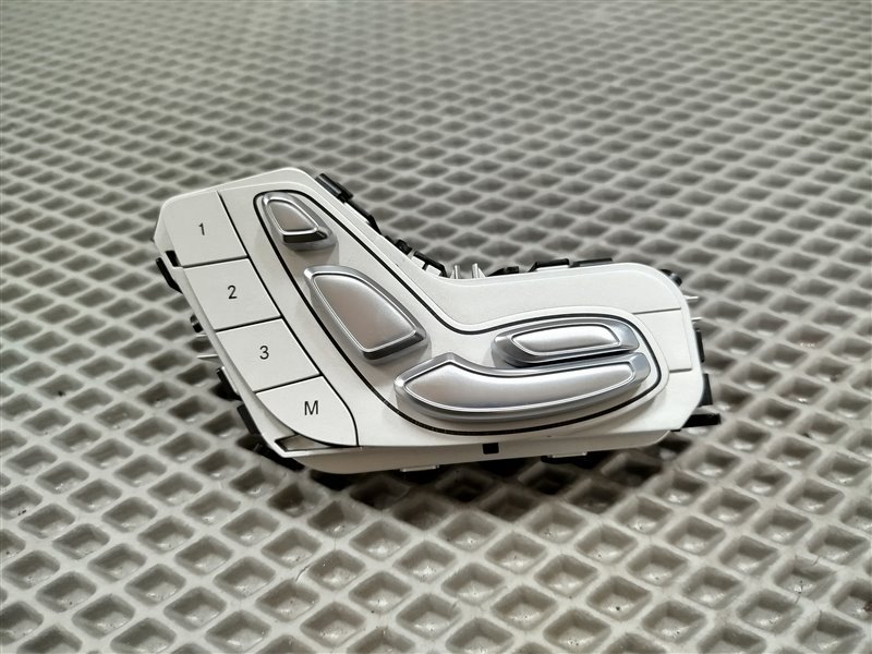 кнопки управления сиденьем, 4400 рублей, Санкт-Петербург